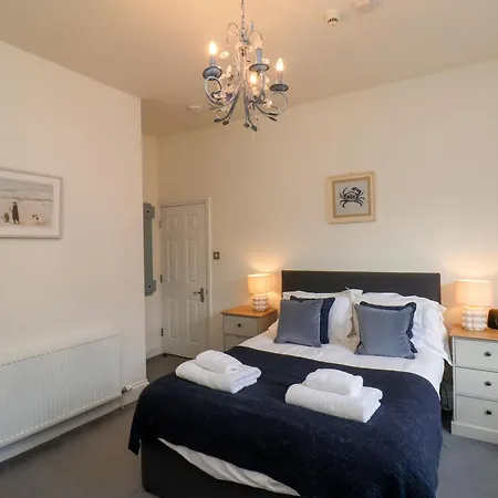 Bram's Lair Apartment Whitby