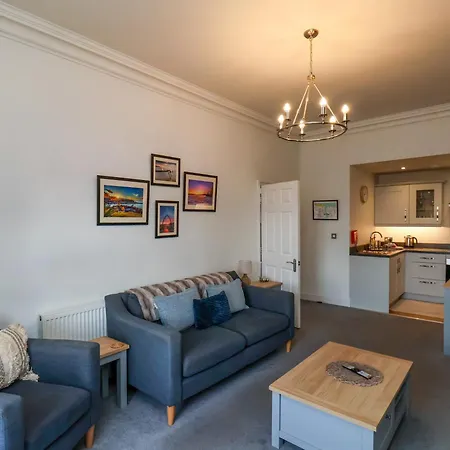 Bram's Lair Apartment Whitby